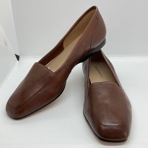 New Enzo Angiolini Chestnut Brown Leather Liberty Flat/Loafer- Size 8N